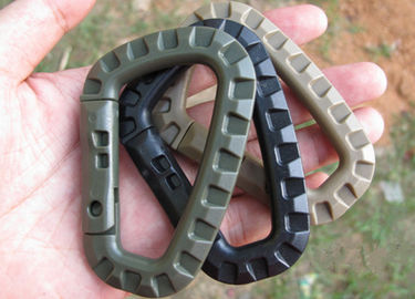 Army Green Plastic Big Snap Hook Carabiners ที่ปรับแต่งกระดูกรูปร่าง 85 * 56 มม